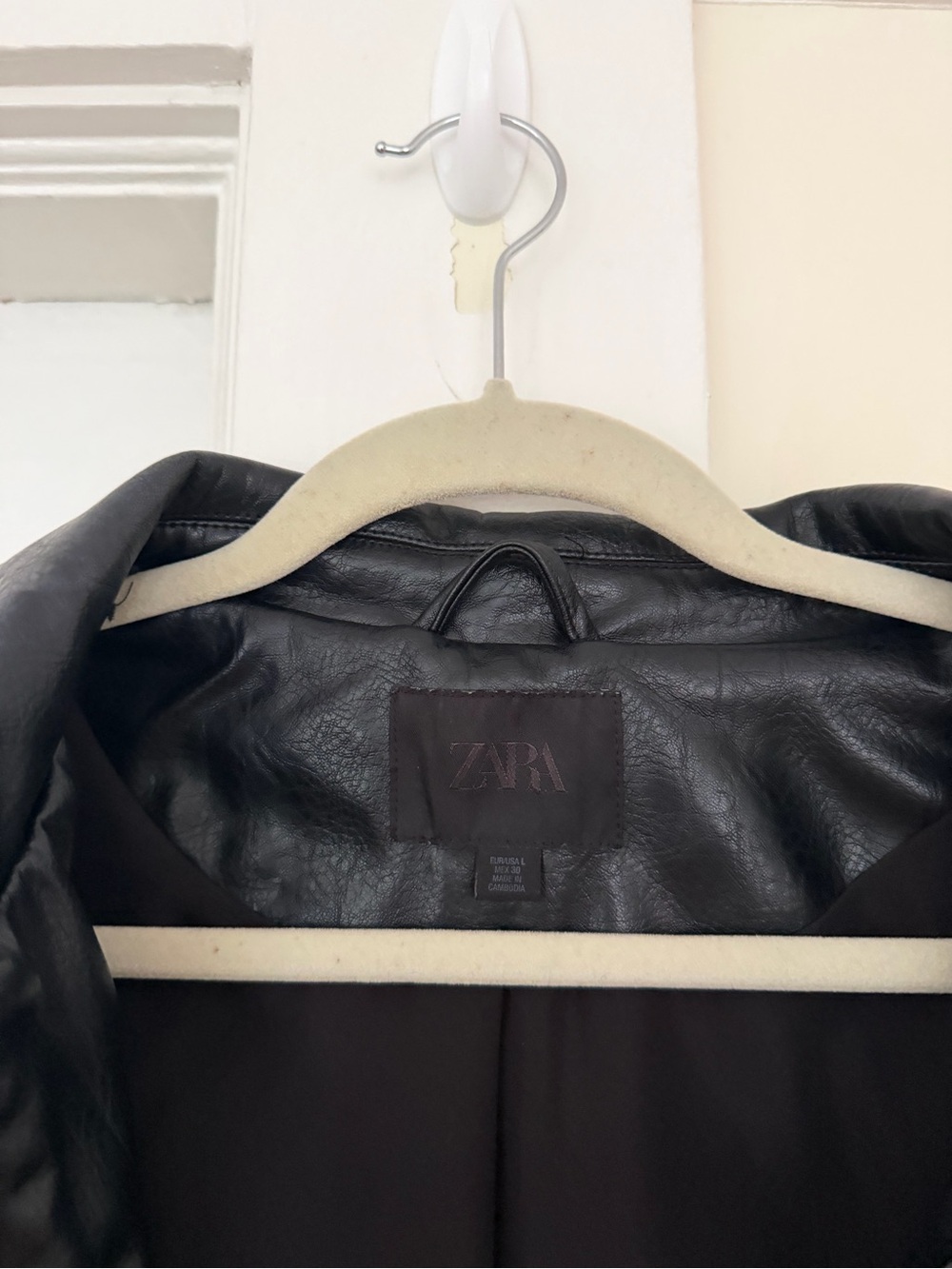 ZARA Black Faux Leather Zip Jacket with Elastic Hem - Picture 7 of 8